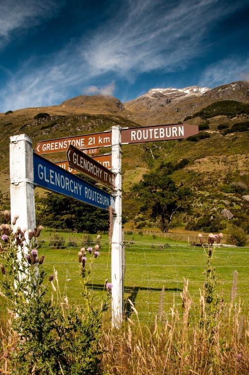 Glenorchy Peaks Bed And Breakfast Exterior photo