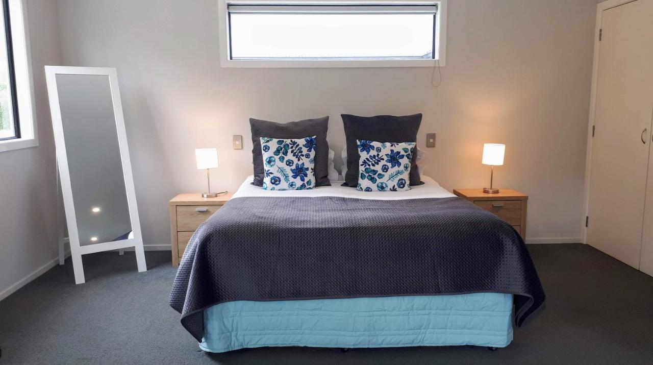 Glenorchy Peaks Bed And Breakfast Exterior photo