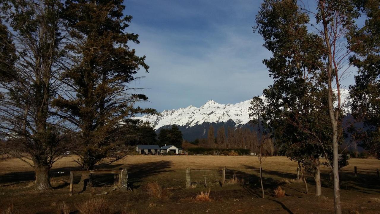 Glenorchy Peaks Bed And Breakfast Exterior photo